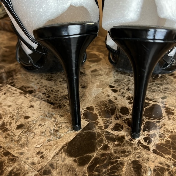 Calvin Klein strappy pump - Picture 6 of 8